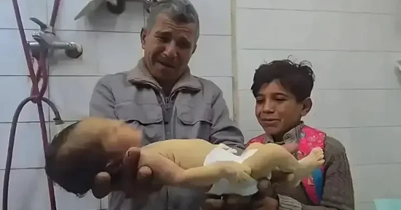 Gazze donuyor dünya izliyor: 18 çocuk soğuktan can verdi