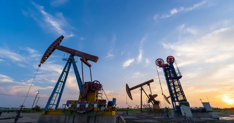 Brent petrolün varili 63,15 dolardan işlem görüyor Dünya Ekonomisi Haberleri