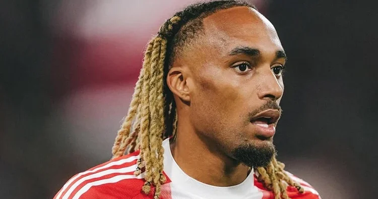 Bayern Münih ten Sacha Boey için karar verildi!