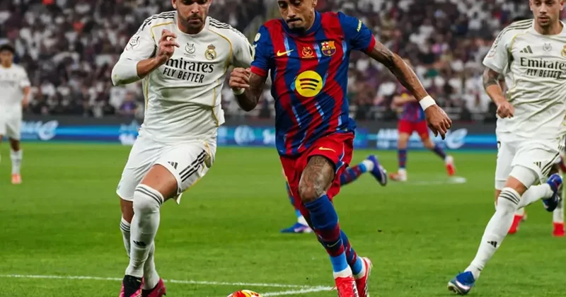 Uzatmalarda tam 3 gol! El Clasico yu kazanan Barcelona şampiyon oldu