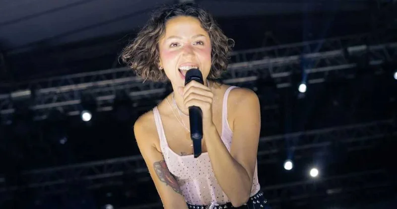 Zeynep Bastık tan İstanbul a veda! Tarih verdi