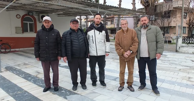 Burhaniye de Hacı Gürsesler Cami imece ile ışıl ışıl oldu Balıkesir Haberleri