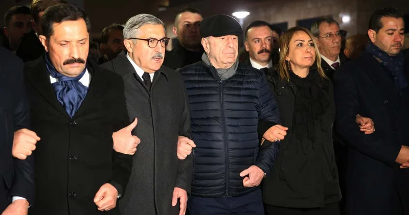 AKP li Hüseyin Yayman ile kol kola görüntüsü çok konuşulmuştu! Ümit Özdağ konuştu