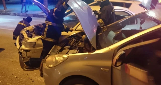 Erzincan da 2 otomobil çarpıştı Erzincan Haberleri