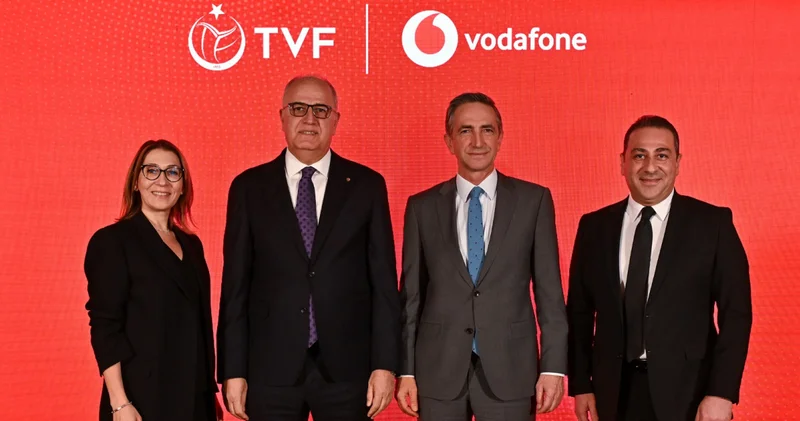 Mehmet Akif Üstündağ: Ülkenin gururu olmaya devam edeceğiz Voleybol Haberleri