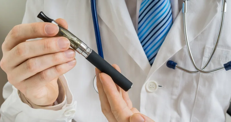 Elektronik sigaradan uzak durun uyarısı! Haberler Sağlık Haberleri