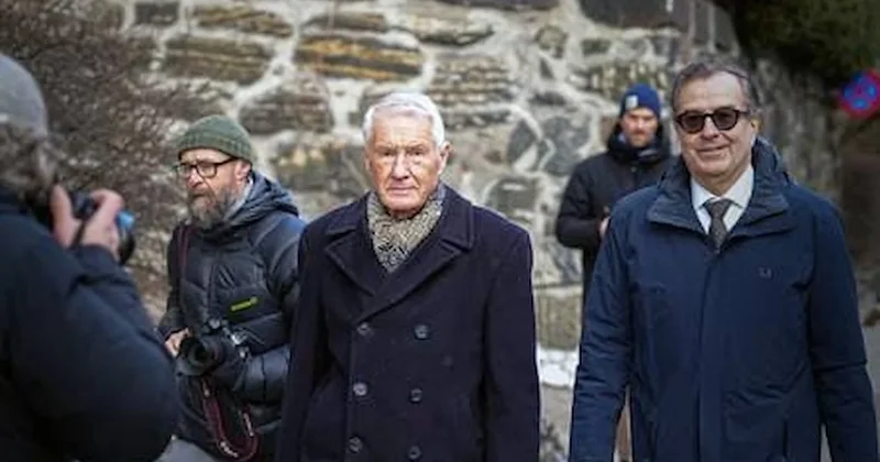 Epstein le bağlantıları çıkmıştı: Eski Başbakan ın konutları tek tek basıldı Sözcü Gazetesi