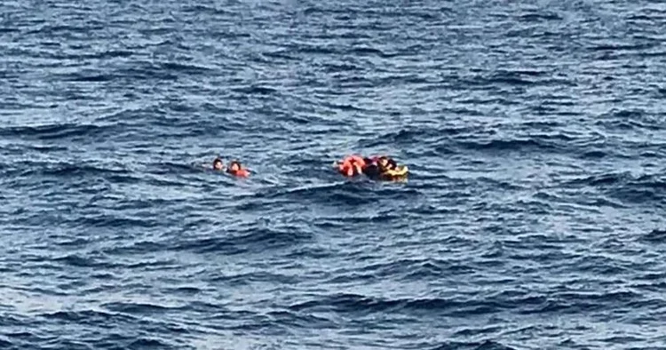 İzmir den acı haber! Göçmen botu battı: 3 ölü