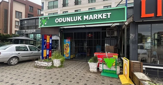 Bursa da para üstü kavgası kamerada: Market savaş alanına döndü Bursa Haberleri