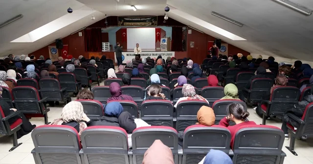 Karatay Gençlik Meclisi nden Kariyer Günleri Programı Konya Haberleri