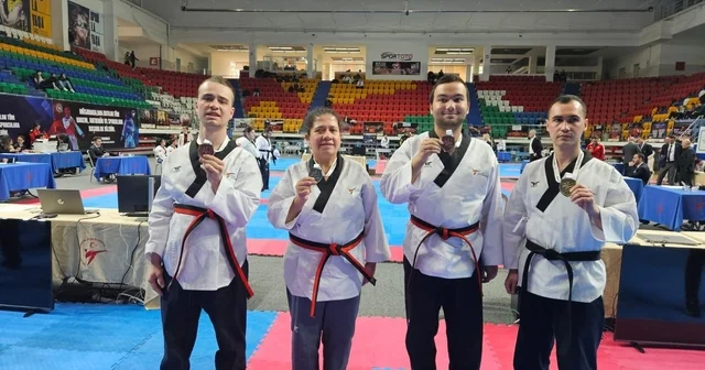 Karesi Taekwando Kulübü nden büyük başarı Berkay Çotaoğlu, Dünya Şampiyonası nda Türkiye yi temsil edecek Balıkesir Haberleri