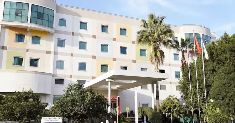 30 uncu yılın kutlayan Yaşam Hastaneleri nde robotik cerrahi sistemi hizmete alındı