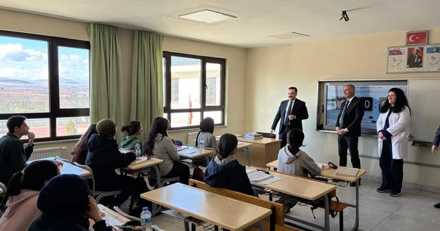 Kale Kaymakamı Batı, öğrencilerle bir araya geldi Malatya Haberleri