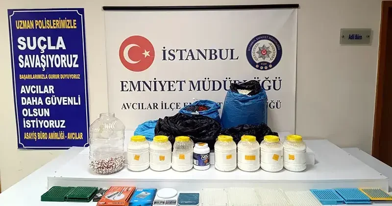 Avcılar’da 25 kilo uyuşturucu ve 2 bin hap ele geçirildi: 2 kişi tutuklandı