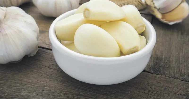 Çiğ sarımsak kalbi koruyor