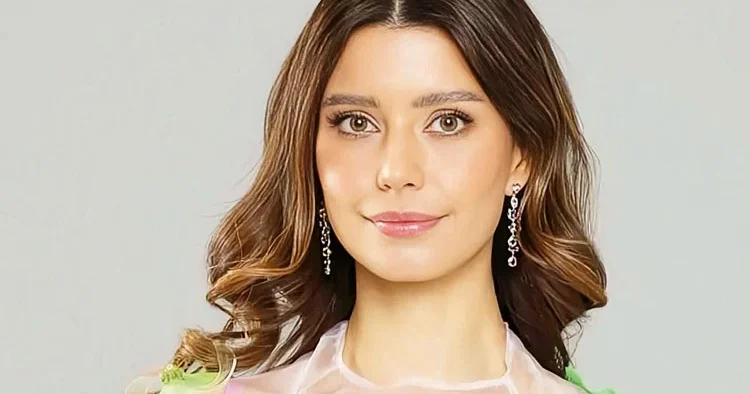 İlk şarkısı İngilizce