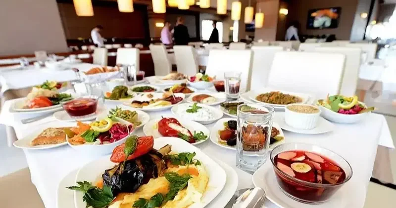 İBB Meclisinde iftar menülerine yüzde 27 ye varan zam İstanbul Haberleri
