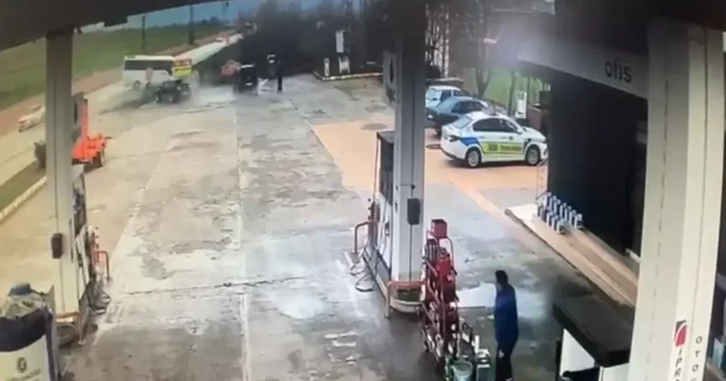 Tokat ta öğrenci servisinin devrilme anı kamerada