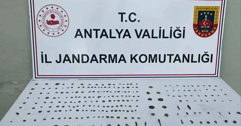 Antalya’da 281 adet tarihi eser ele geçirildi