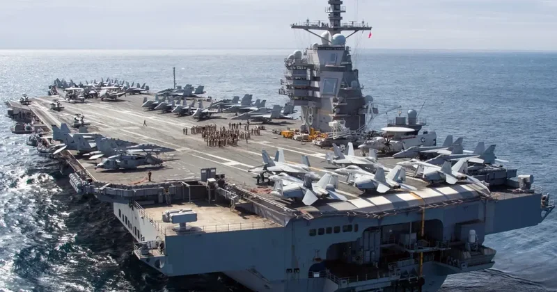 Gerald Ford uçak gemisinde yangın çıktı