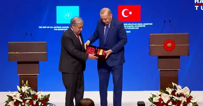 Erdoğan takdim etti: Atatürk Uluslararası Barış Ödülü nü BM Genel Sekreteri Guterres e verildi