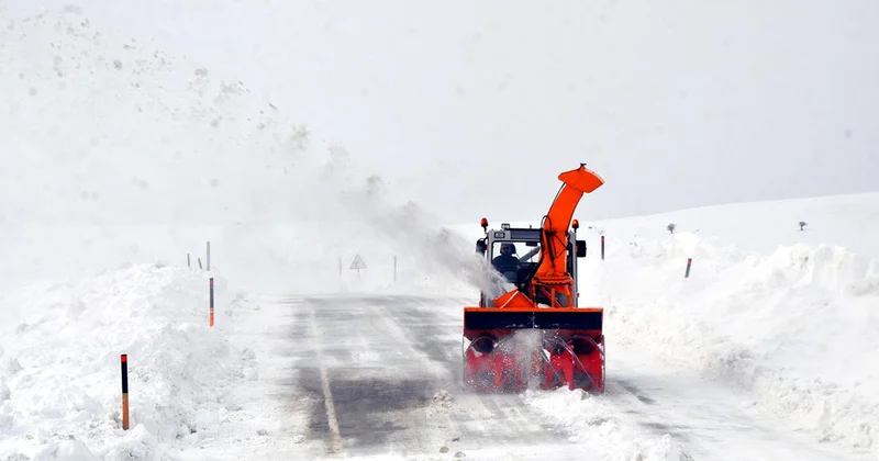 Doğu’da kar, Batı’da bahar: 44 yol ulaşıma kapalı