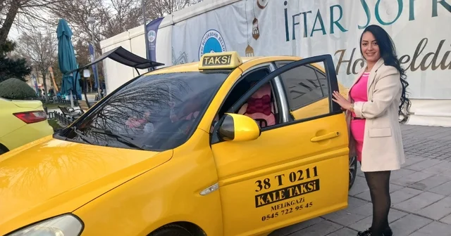 Gezme merakıyla direksiyon başına geçen Gizem, 2 yıldır taksicilik yapıyor Kayseri Haberleri