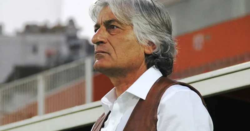 Türk teknik direktör rekor kırdı! 43. kez imza masasına oturdu Sözcü Gazetesi