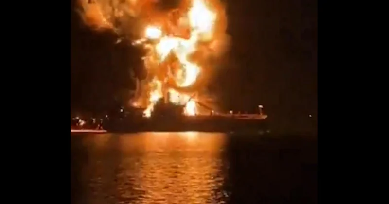 Basra Limanı yakınındaki bölgesel sularda 2 petrol tankeri hedef alındı