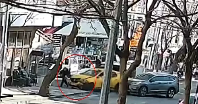 Ezilmekten son anda kurtulan yaşlı kadın kameraya yansıdı