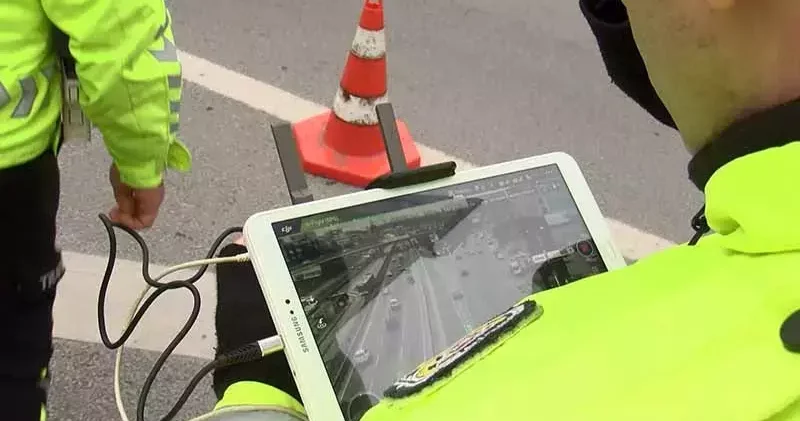 Zeytinburnu D 100 yan yolda dronlu kaynak denetimi: Çok haklılar 500 bin lira ceza yazılmalı