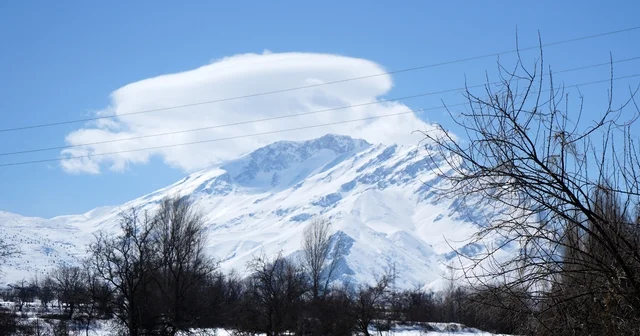 Munzur Dağı nda mercek bulutu oluştu Erzincan Haberleri