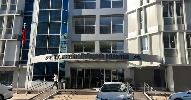 Mersin Büyükşehir Belediyesinden aşhane iddialarına açıklama Et alımları ihale ile yapılıyor, resmi denetimler ve laboratuvar analizleri kapsamında gerçekleştiriliyor Mersin Haberleri