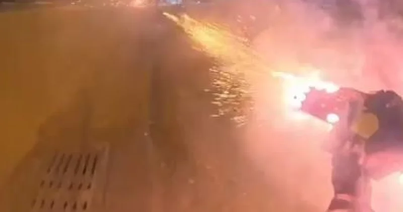 Havai fişeklerle akılalmaz şaka! Son dakika haberleri