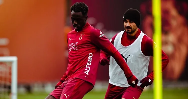 Galatasaray da Başakşehir maçı hazırlıkları başladı!