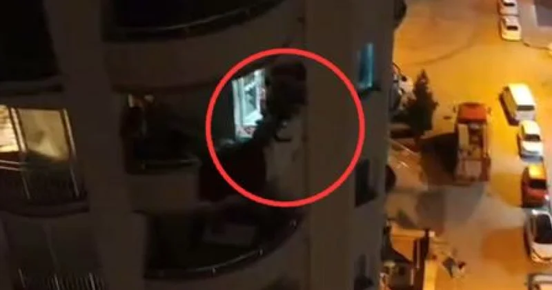 Adana da evini ve kendini yakmak isteyen genci polis vazgeçirdi Son dakika haberleri