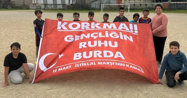 Bornovalı kursiyerlerden Korkma mesajı İzmir Haberleri