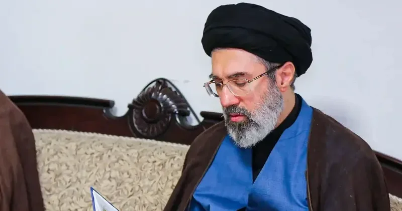 Hamaney yaralı ama görevde Dünya Haberleri