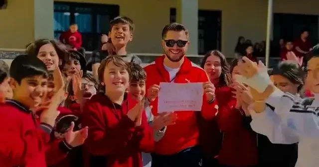 Öğretmenler Ramazanda duydukları esprili sorulardan eğlenceli video hazırladılar VİDEO İZLE