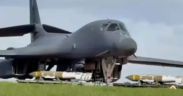 Hedef İran mı? ABD B 1 ağır bombardıman uçaklarını hazırladı VİDEO İZLE