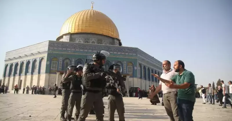 59 Yıl Sonra Aksa’da teravih ve itikaf engeli! Ramazan’da kutsal mekânlara abluka...