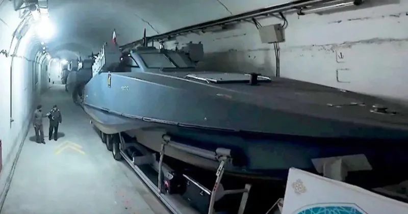 İran, Hürmüz Boğazı nda yer alan yeraltı deniz üssüne ait görüntüleri paylaştı