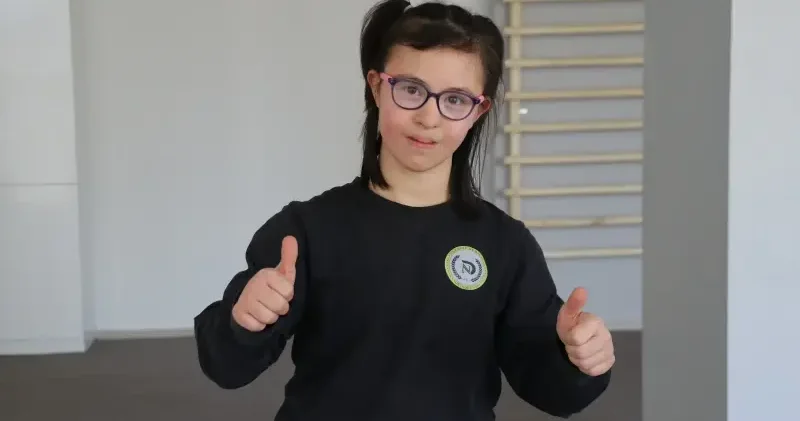 Down sendromlu Elif ten atletizmde çifte başarı Spor Haberleri