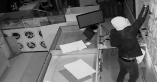 Jandarma peşini bırakmadı, kuyumcu dükkanına giren hırsız yakalandı Şanlıurfa Haberleri