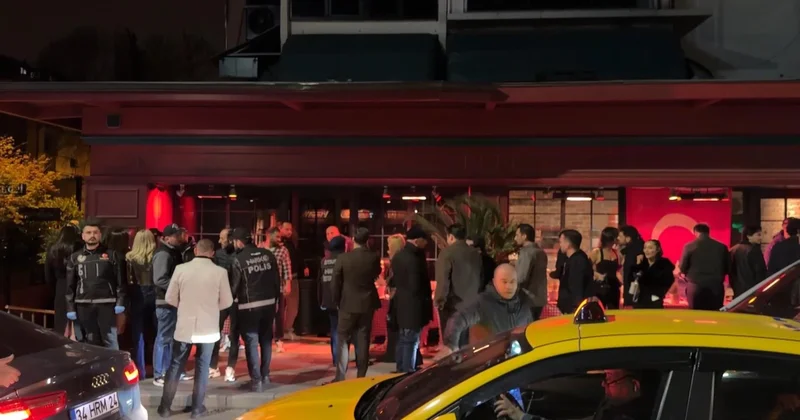 İstanbul da eğlence mekanlarına uyuşturucu operasyonu: 17 gözaltı