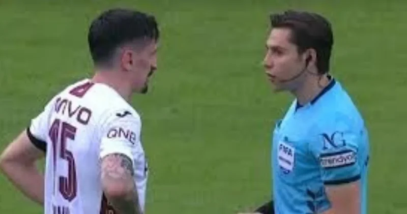 Bu ligin hakemi değil: Tam bir skandal