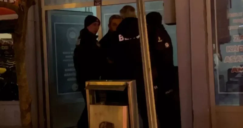 Sokak ortasında karısıyla kavga eden alkollü şahıs gözaltına alındı