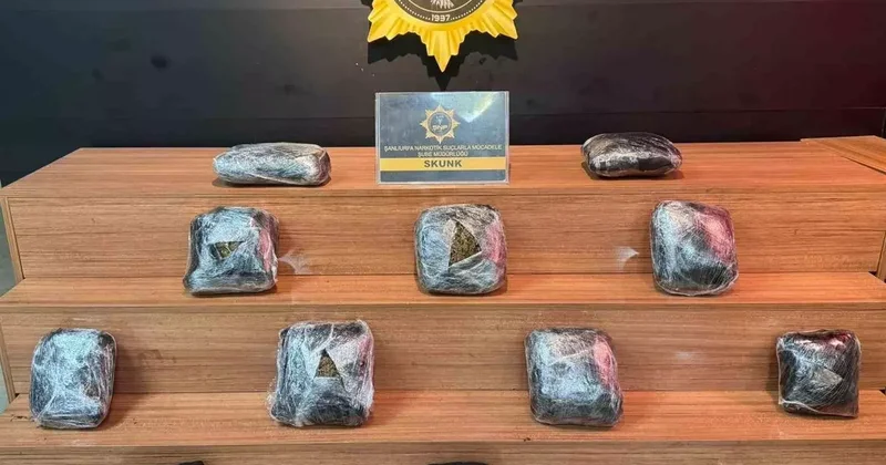 Valizden uyuşturucu madde çıktı