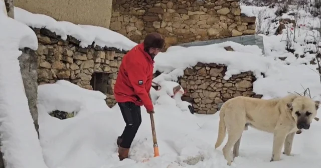 Erzincan da hava soğudu, yüksek kesimlere kar yağdı Erzincan Haberleri