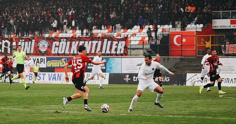 Vanspor evinde Manisa FK ye kaybetti!